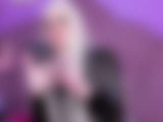 EvaaMooree's Live Sex Cam Show