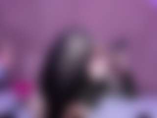 EvaaMooree's Live Sex Cam Show