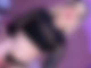 EvaaMooree's Live Sex Cam Show