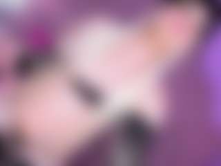 EvaaMooree's Live Sex Cam Show