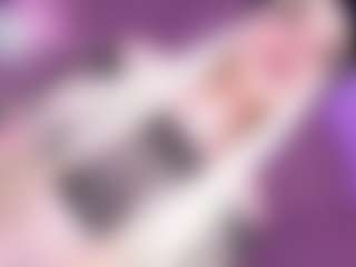 EvaaMooree's Live Sex Cam Show