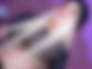 EvaaMooree's Live Sex Cam Show