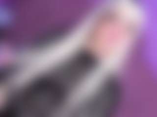 EvaaMooree's Live Sex Cam Show