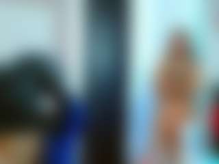 Live cam show with Little-lizzy - Natural on Camsoda
