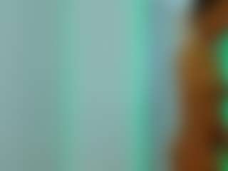 Live cam show with Little-lizzy - Athletic on xfollow cams