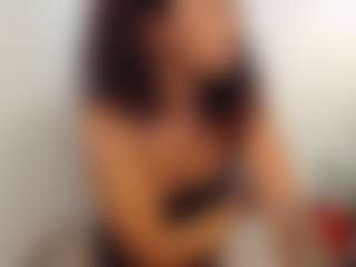 lovelybrowniee's Live Sex Cam Show