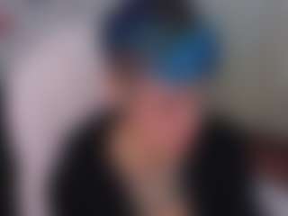 Live cam show with Charlotte - Solo on liverealitysex.com