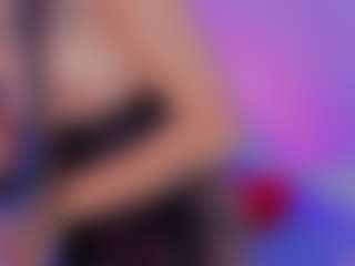 Live cam show with Charlotte - Dildo Or Vibrator on Livezox