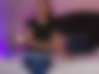 Latina Fit Julieta's Live Sex Cam Show