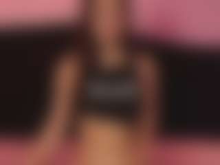 Live cam show with Latina Fit Julieta - Long Legs on liverealitysex.com