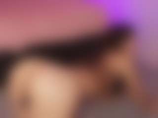 Live cam show with Latina Fit Julieta - Long Legs on anonymated.com