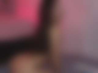 Live cam show with Latina Fit Julieta - Spank Brown Hair on x69.live