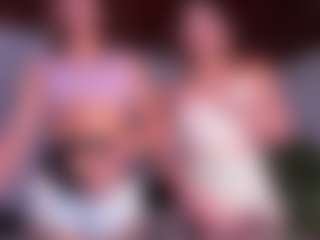 amandaxdaniela's Live Sex Cam Show