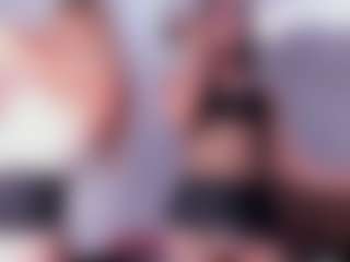 amandaxdaniela's Live Sex Cam Show