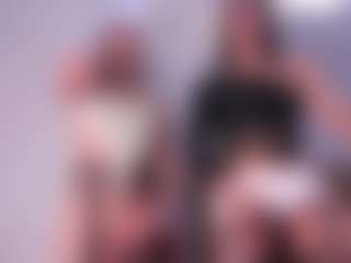 amandaxdaniela's Live Sex Cam Show