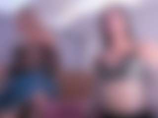 amandaxdaniela's Live Sex Cam Show