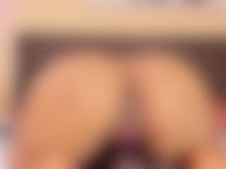 Live cam show with Kim-Baker2 - Ebony on iamadamtest123.com | colombia