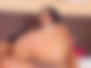 Kim-Baker2's Live Sex Cam Show