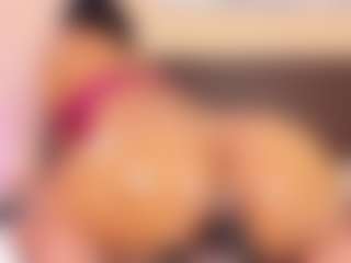 Live cam show with Kim-Baker2 - Ebony on Lustler | colombia