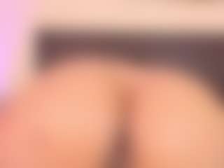 Live cam show with Kim-Baker2 - Black Petite on ObeyMaria