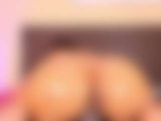 Kim-Baker2's Live Sex Cam Show