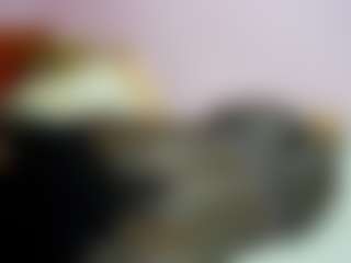 Live cam show with happysonia - Oil on Hubzter Live