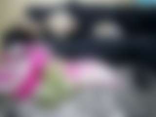 Live cam show with happysonia - Oil on Hubzter Live