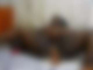 Live cam show with happysonia - Oil on TeamSkeetLive
