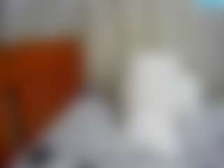 Live cam show with happysonia - Oil on Camsoda