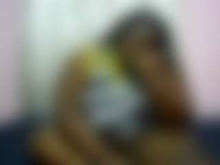 Live cam show with happysonia - Oil on TastyBlacksLive
