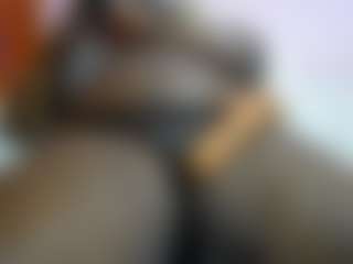 Live cam show with happysonia - Oil on Camming Site