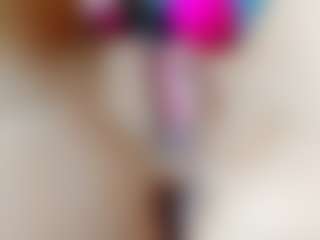Live cam show with BlakeWow - Latex on infinitiblacc.com