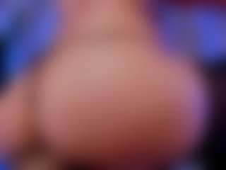 Live cam show with Xia Phoenix - Facefuck on Adult Interactions
