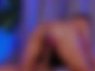 Xia Phoenix's Live Sex Cam Show