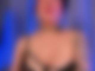 Live cam show with Xia Phoenix - Facefuck on LiveSexCams6