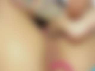 crystal-brubano's Live Sex Cam Show