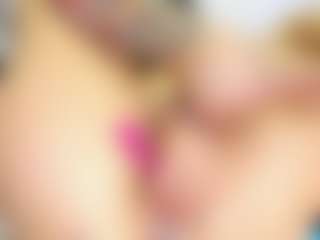 Live cam show with crystal-brubano - Horney on Camming Site