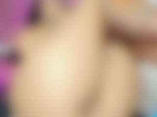 Live cam show with crystal-brubano - Cute on TeamSkeetLive