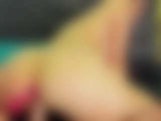 crystal-brubano's Live Sex Cam Show