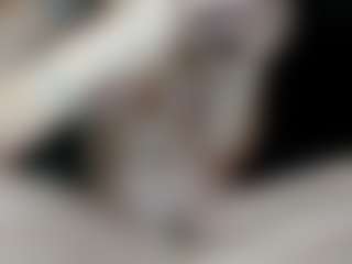 Live cam show with Alesys69 - Fetish MILF on AdultVida.com