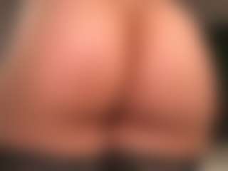 AlyonaqueenX's Live Sex Cam Show