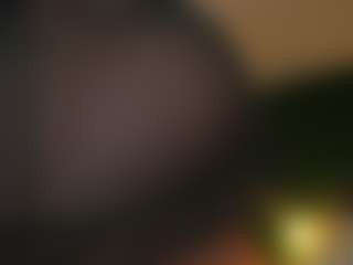 Live cam show with AlyonaqueenX - Erotic on Livezox