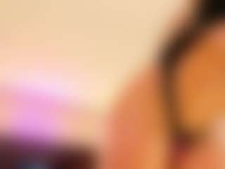 Live cam show with AntonellaMorelli - Curvy on Camsoda