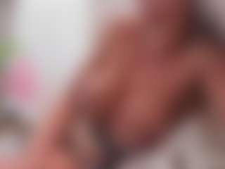 Live cam show with Jessy-Jo - Blonde Hair on Camsoda