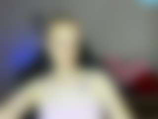 Live cam show with RouseReedd - Living Room on liverealitysex.com