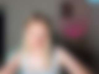 Live cam show with RouseReedd - Grey Eyes on intimatelivegirls.com