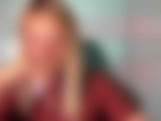 Live cam show with RouseReedd - Living Room on Mixed Magazine Live
