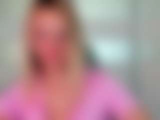 Live cam show with RouseReedd - Living Room on Camming Site