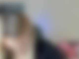 Live cam show with RouseReedd - Living Room on Cam Slut