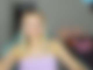 Live cam show with RouseReedd - Living Room on WildCum